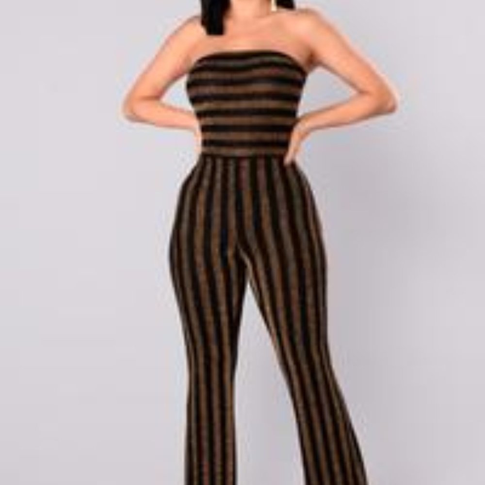 FASHION NOVA BLACK/GOLD STRAPLESS JUMPSUIT